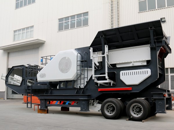 青石：車載移動碎石機+反擊破，輕松實現(xiàn)日產(chǎn)12石子300噸