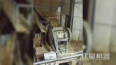 時(shí)產(chǎn)150t河卵石破碎線