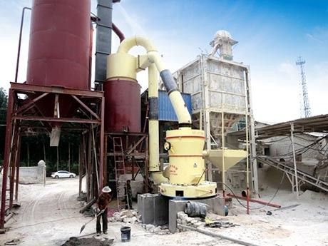 高嶺土微粉磨，出料80-800目，多種款型、品質(zhì)精選