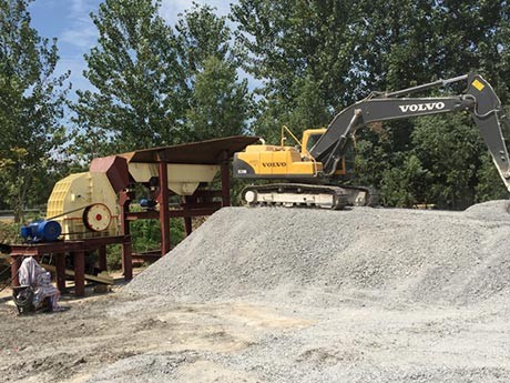 開辦石灰石碎石廠需要哪些設(shè)備，需要多少投資成本？