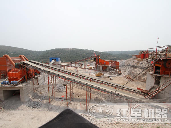 皮帶輸送機(jī)現(xiàn)場(chǎng)圖