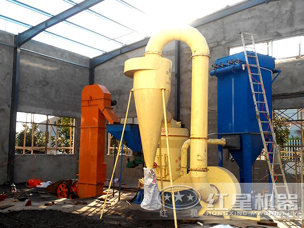 磨粉機現(xiàn)場圖