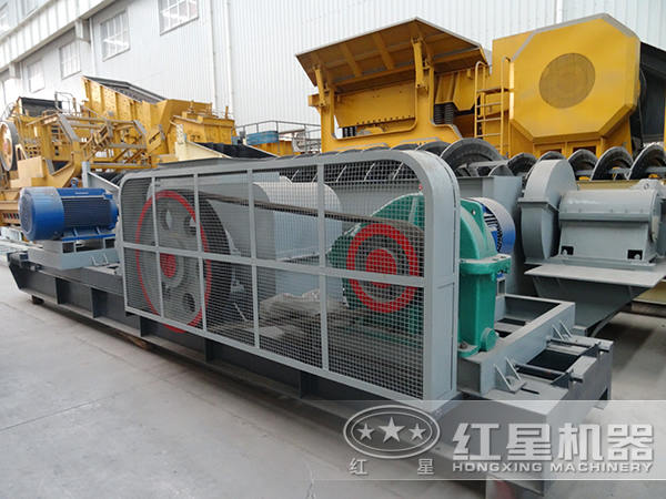 對(duì)輥破碎機(jī)1