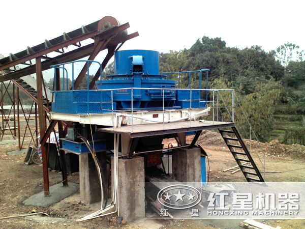 VSI新型制砂機工作現(xiàn)場圖