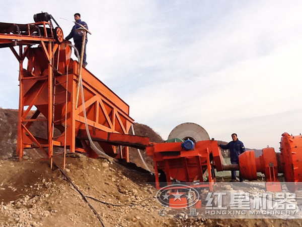 鐵礦作業(yè)現(xiàn)場(chǎng)實(shí)拍