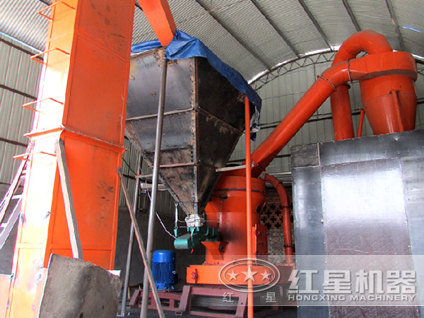 雷蒙磨工作現(xiàn)場圖