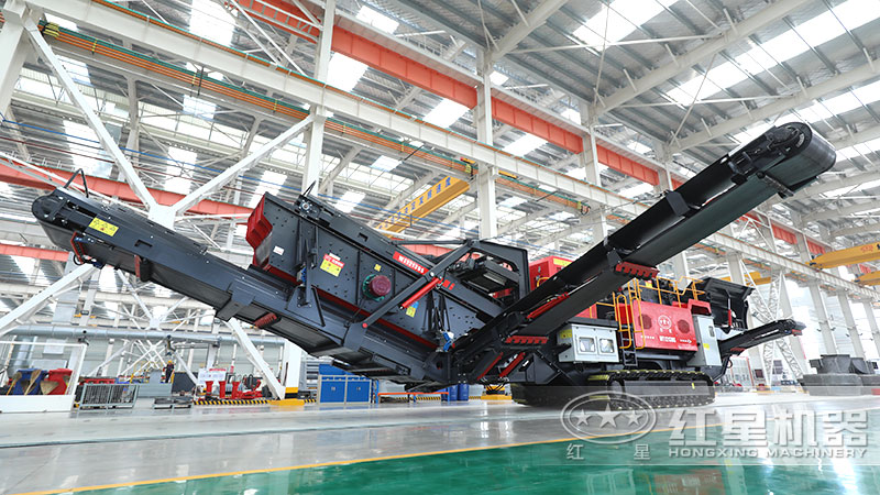 履帶式破碎站，集破碎篩分一體的移動生產(chǎn)線多少錢一臺（有現(xiàn)場視頻）