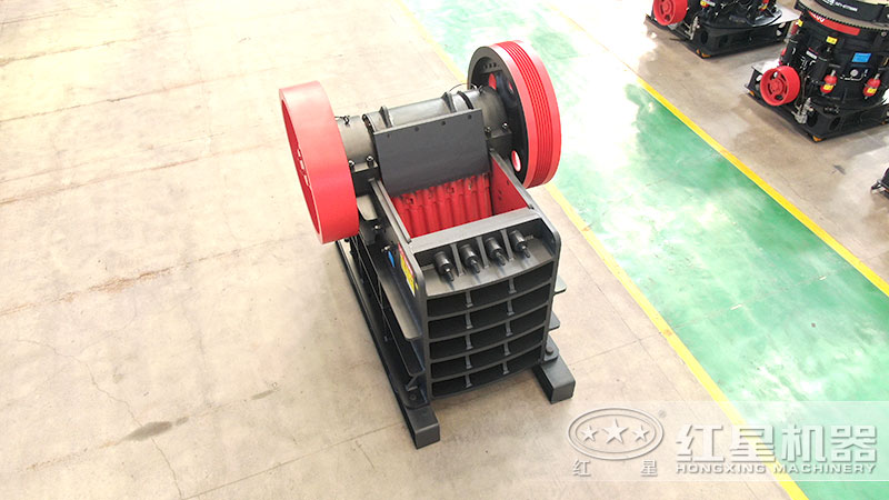 小型柴油顎式破碎機(jī)