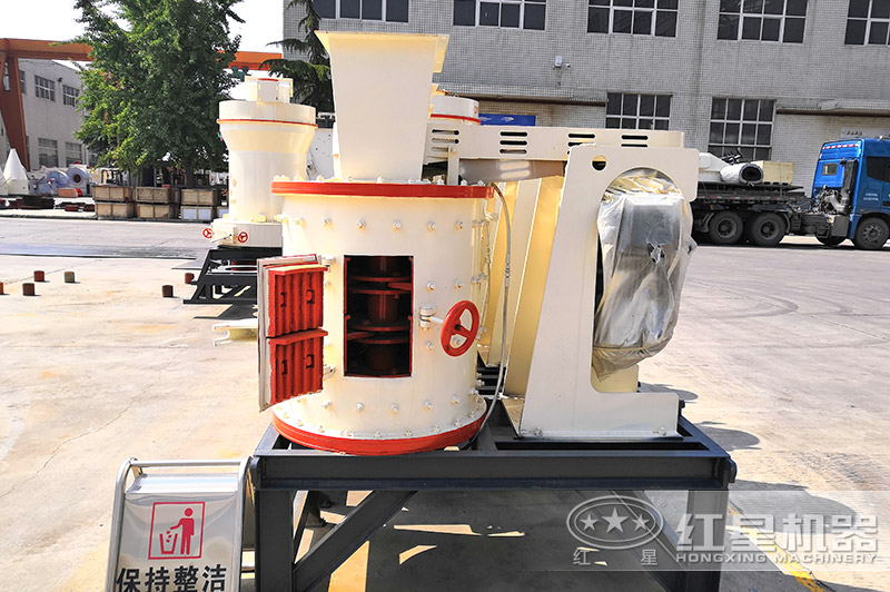 石料粉碎機(jī)，小型的一臺(tái)什么價(jià)格？附圖片以及現(xiàn)場(chǎng)