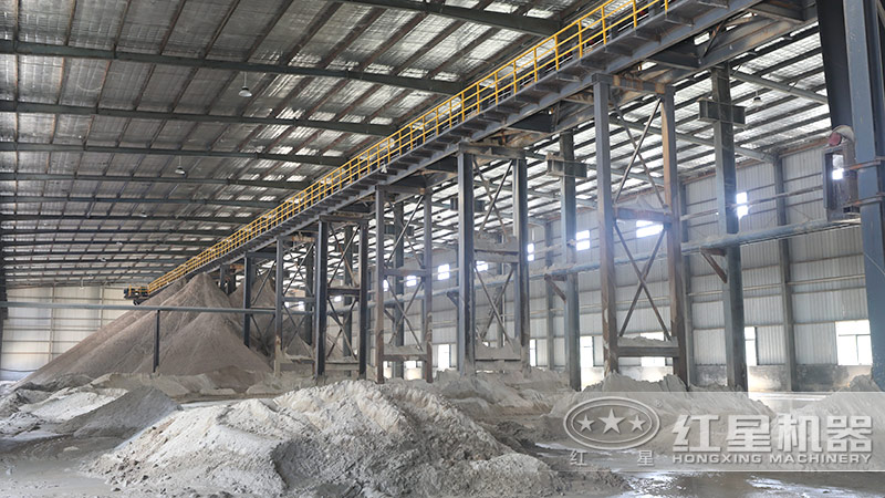 粉碎石頭成沙子的機器型號-時產200噸，附現(xiàn)場視頻