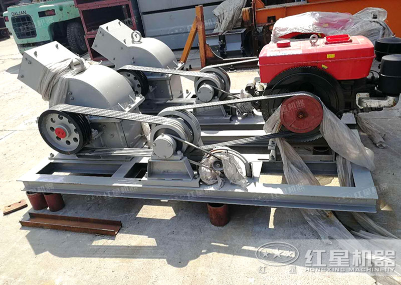 小型柴油錘式破碎機(jī)