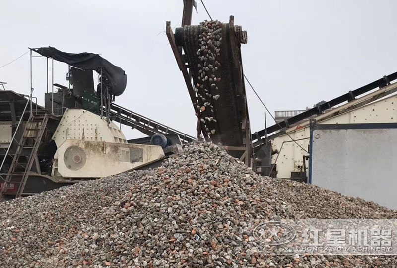 一小時(shí)500噸石頭碎石機(jī)作業(yè)現(xiàn)場(chǎng)實(shí)拍
