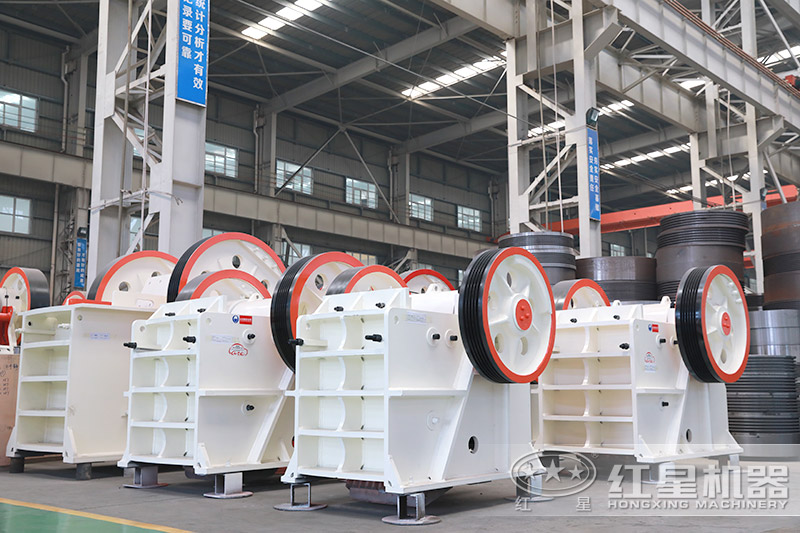 一條時產(chǎn)量300噸碎石生產(chǎn)線用912鄂破行嗎？出料粒度多少（附現(xiàn)場）