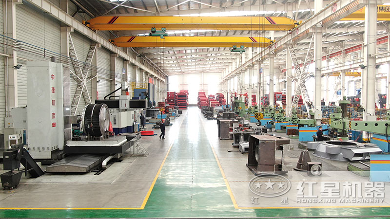 紅星機器小型石頭碎沙機生產(chǎn)車間
