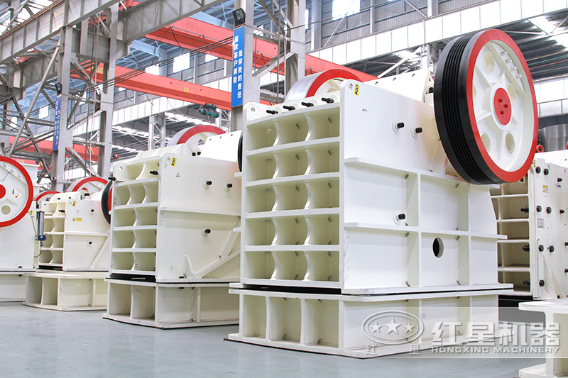 顎式破碎機(jī)設(shè)備車(chē)間全部現(xiàn)貨供應(yīng)