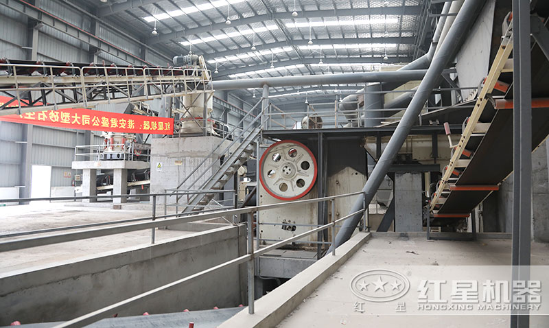 鄂破+圓錐破組成的砂石破碎生產(chǎn)線