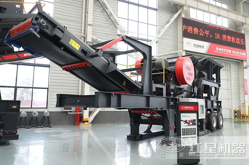 移動(dòng)破碎機(jī)圖片