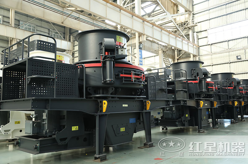 沖擊式碎石機(jī)圖片