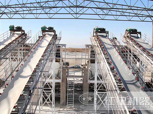 紅星皮帶輸送機現(xiàn)場圖