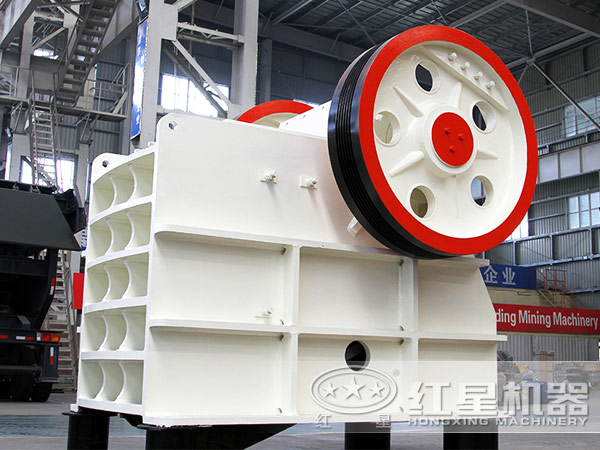 紅星馬牙石鄂式碎石機(jī)圖