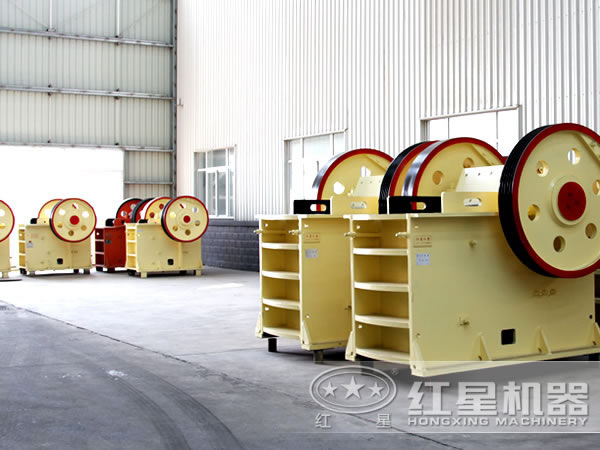 機(jī)制砂作業(yè)核心設(shè)備顎式破碎機(jī)