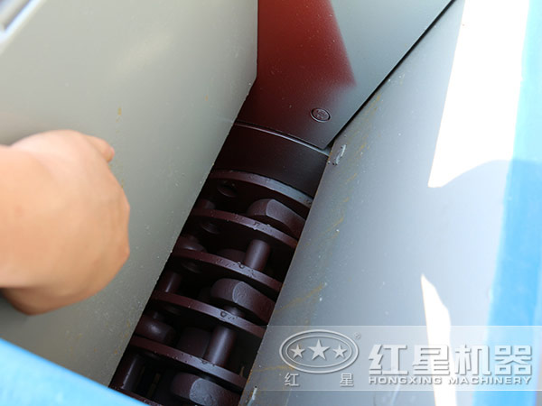 小型錘式粉碎機細(xì)節(jié)圖