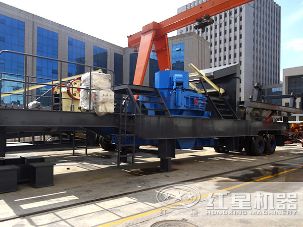 車載流動(dòng)打砂機(jī)廠區(qū)實(shí)拍