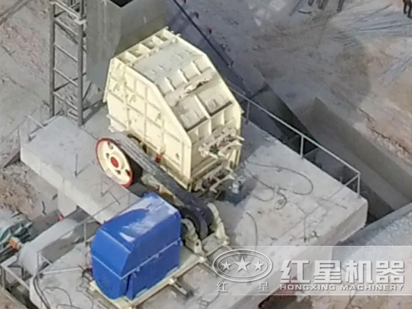 錘式破碎機(jī)現(xiàn)場實拍