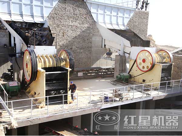 紅星破石機生產(chǎn)現(xiàn)場
