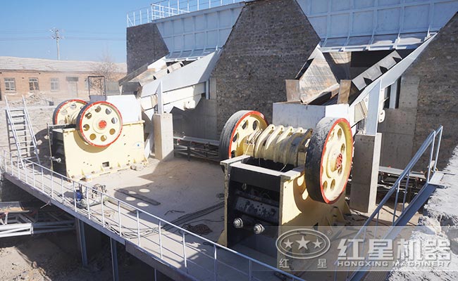 破碎生產現(xiàn)場