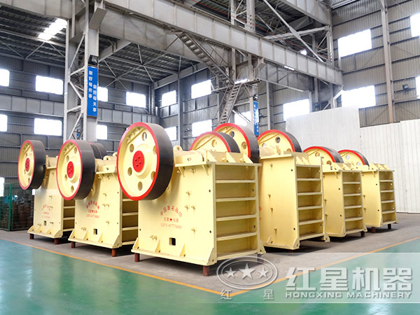 碎石機(jī)車間實(shí)拍