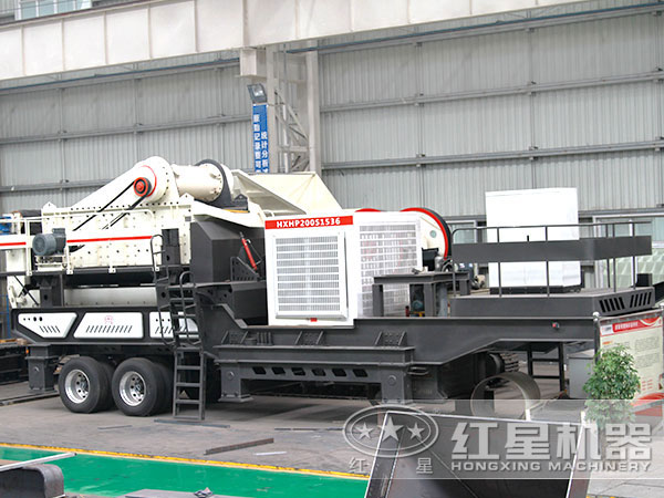 移動碎石機(jī)車間實拍