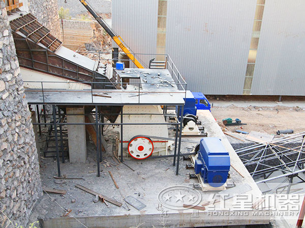 石料生產(chǎn)線現(xiàn)場