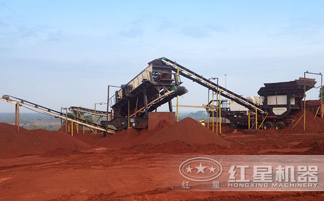 輪胎移動破碎站工作現(xiàn)場