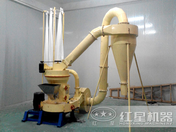 石英石磨粉機(jī)現(xiàn)場(chǎng)圖