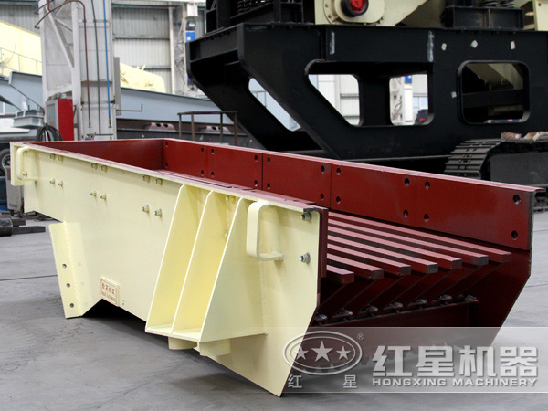 振動(dòng)給料機(jī)車間實(shí)拍