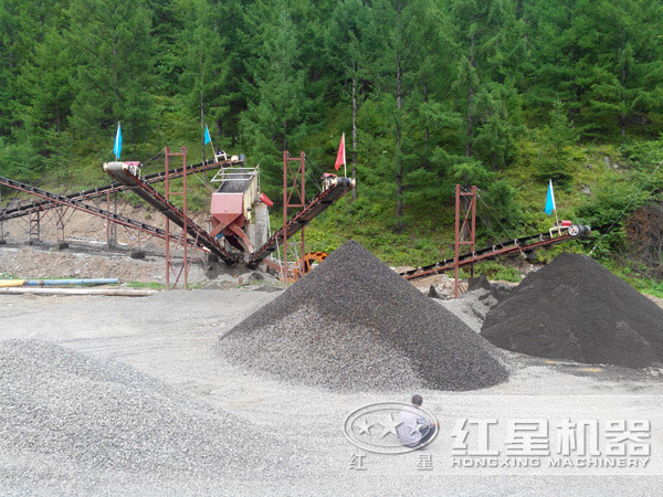 同時四種規(guī)格砂子產出