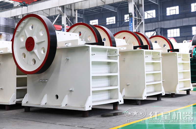 顎式破碎機車間實拍