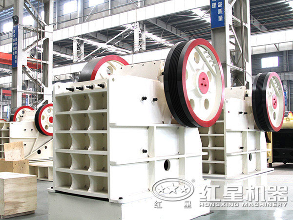 顎式破碎機(jī)實(shí)拍