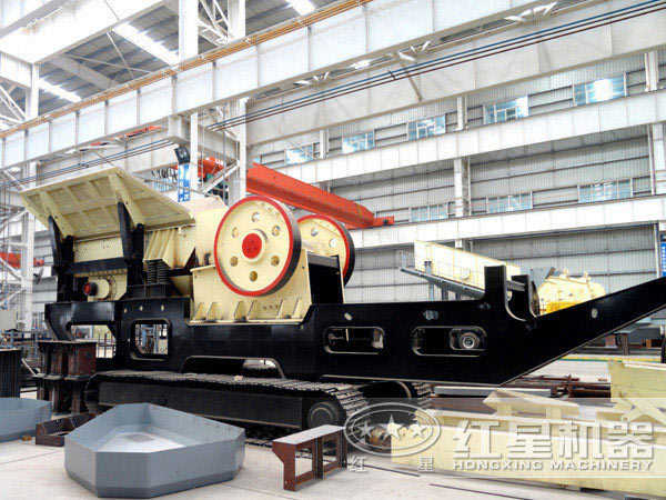 流動(dòng)廢磚頭粉碎機(jī)車間實(shí)拍