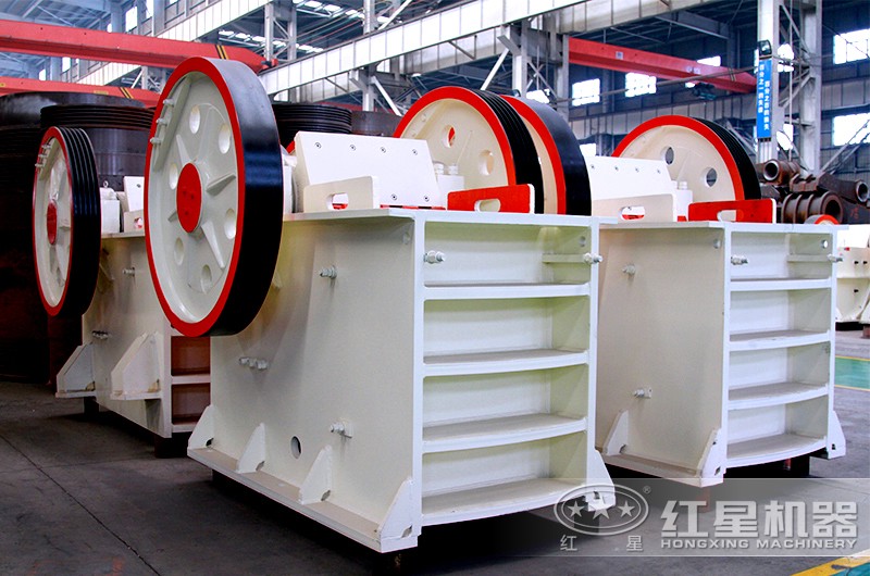 顎式破碎機(jī)實(shí)拍