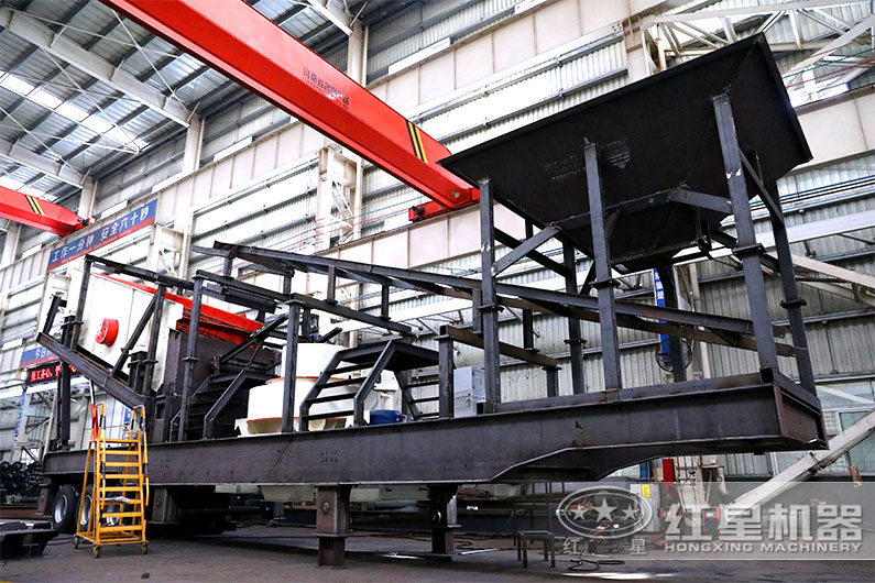 小型可移動制沙石設(shè)備車間隨時(shí)為您敞開