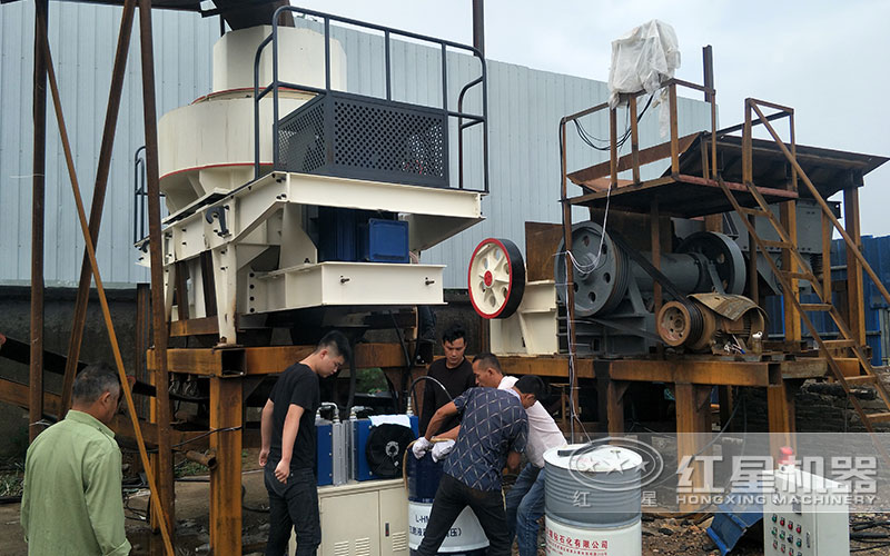 制砂生產(chǎn)線現(xiàn)場(chǎng)