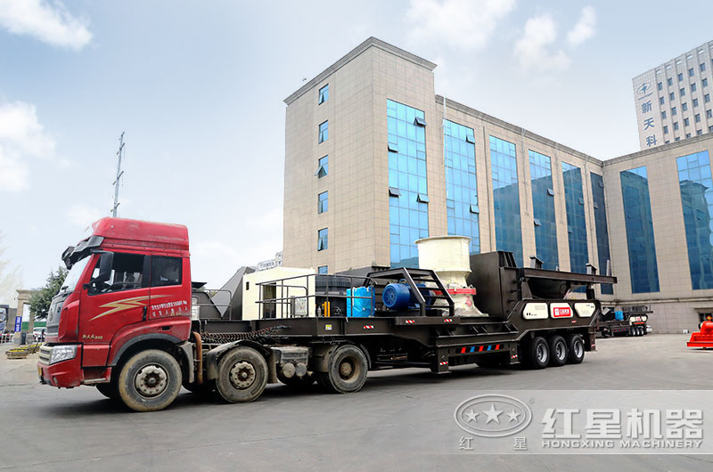 客戶訂購的小型石頭移動磨砂機發(fā)貨