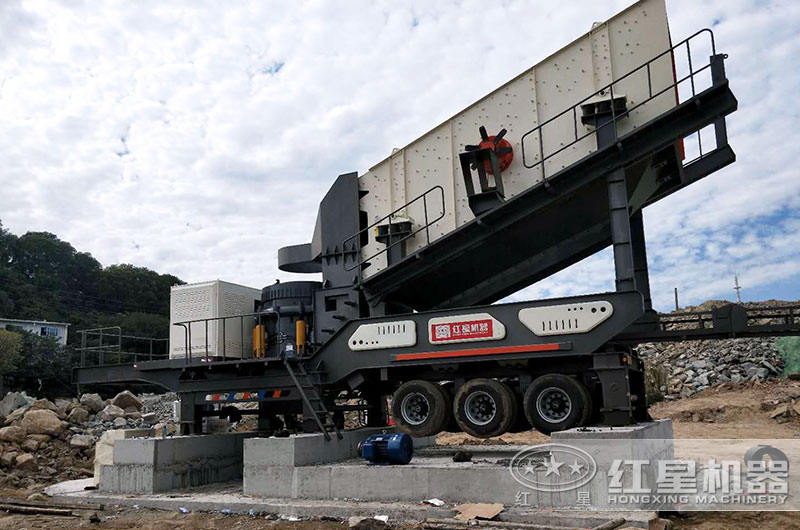 移動(dòng)圓錐破碎機(jī)