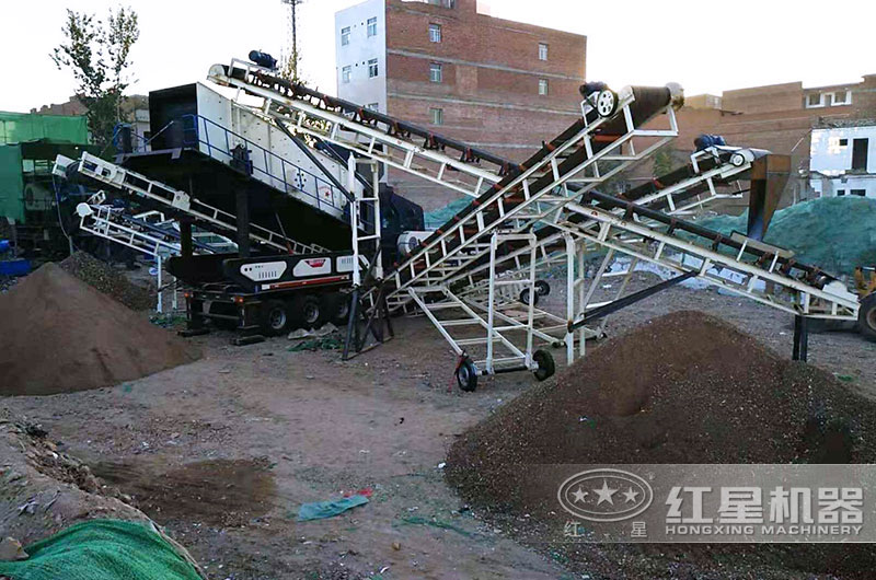 移動(dòng)反擊式破碎機(jī)加振動(dòng)篩常用于處理建筑垃圾