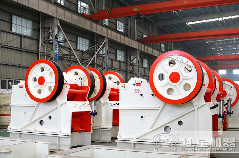 顎式破碎機(jī)車間