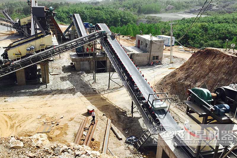 大型砂石場(chǎng)現(xiàn)場(chǎng)