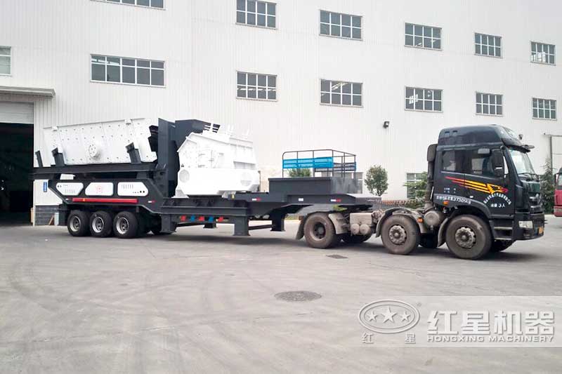 移動(dòng)式建筑垃圾破碎設(shè)備發(fā)貨現(xiàn)場(chǎng)