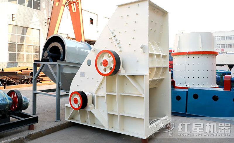 新款雙級(jí)破碎機(jī)設(shè)備